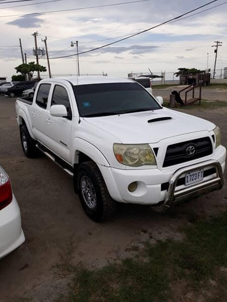 2005 Toyota Tacoma for Sale In Jamaica
