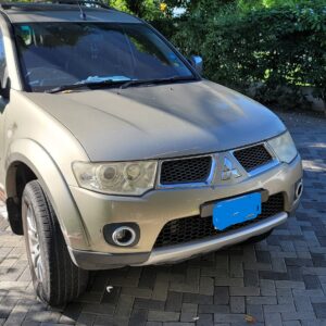 2009 Mitusubishi Nativa SUV