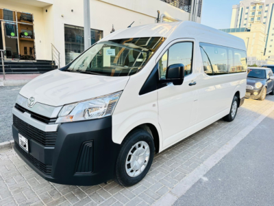 PERFECTLY CLEAN 10 Seater 2015 Toyota Hiace Minivan