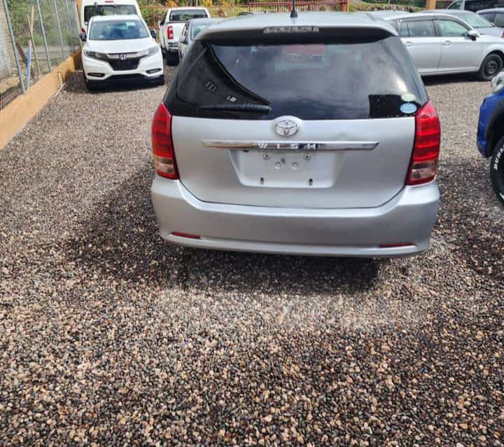 Toyota Wish for Sale In Jamaica