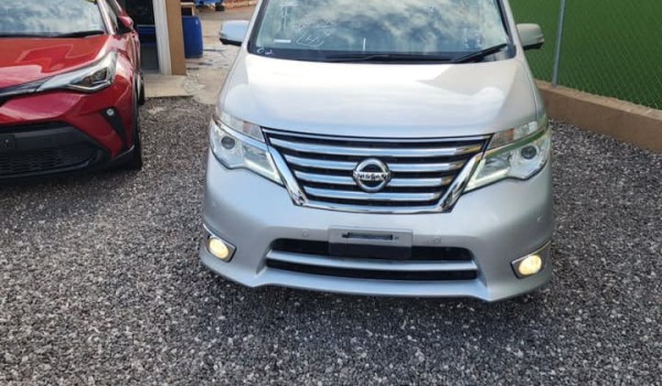 Nissan Serena Highway Star