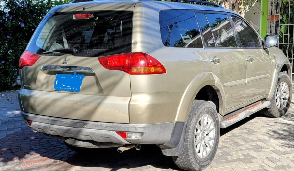 2009 Mitusubishi Nativa SUV