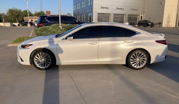 2019 Lexus ES 300h