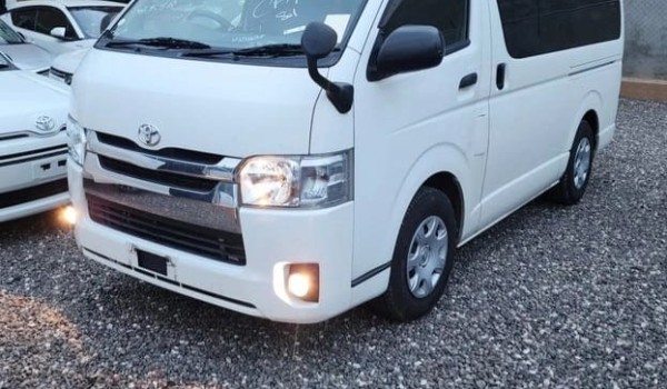 2015 Toyota Hiace